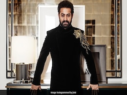 Oscars 2023: ऑस्कर्स में भारतीय डिजाइनर गौरव गुप्ता के आउटफिट में नजर आए जूनियर NTR, देखें स्टाइलिश लुक  Oscars 2023: ऑस्कर्स में भारतीय डिजाइनर गौरव गुप्ता के आउटफिट में नजर आए जूनियर NTR, देखें स्टाइलिश लुक