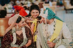 ननद की शादी को दिव्यांका ने किया एन्जॉय, शेयर की तस्वीरें ननद की शादी को दिव्यांका ने किया एन्जॉय, शेयर की तस्वीरें