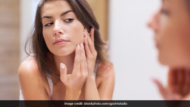 Eating citrus fruits can help boost collagen production