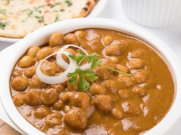 5 Best Dishes To Pair With Your Kulcha: Chole, Paneer, Chicken And More