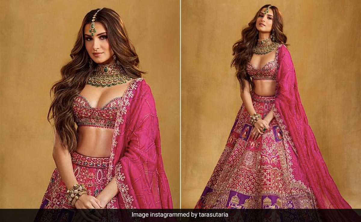Tara Sutaria In A Rani Pink <i>Lehenga</i> Is Our Ideal Modern Day Bride