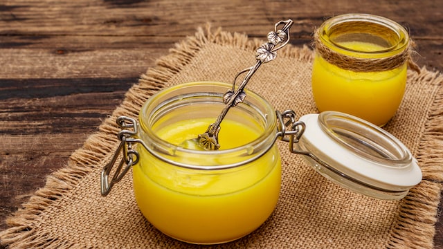 Desi ghee can help reduce inflammation and improve digestion