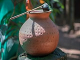 45°C गर्मी में AC-कूलर नहीं, काम आएंगे मिट्टी के बर्तन! जानिए क्यों बढ़ रही डिमांड 45°C गर्मी में AC-कूलर नहीं, काम आएंगे मिट्टी के बर्तन! जानिए क्यों बढ़ रही डिमांड