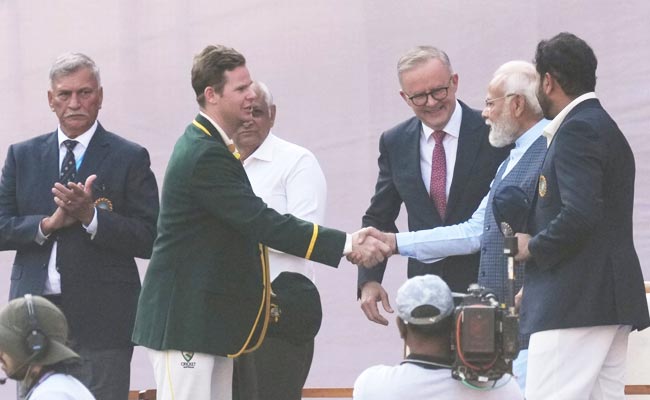 Watch: PM Modi's 'Special Handshakes' With Team India, Australia Ahead Of 4th Test