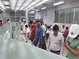 ग्रेटर नोएडा के कार्यक्रम में बिजली गुल, प्रदेश सरकार के दो मंत्री थे मौजूद ग्रेटर नोएडा के कार्यक्रम में बिजली गुल, प्रदेश सरकार के दो मंत्री थे मौजूद