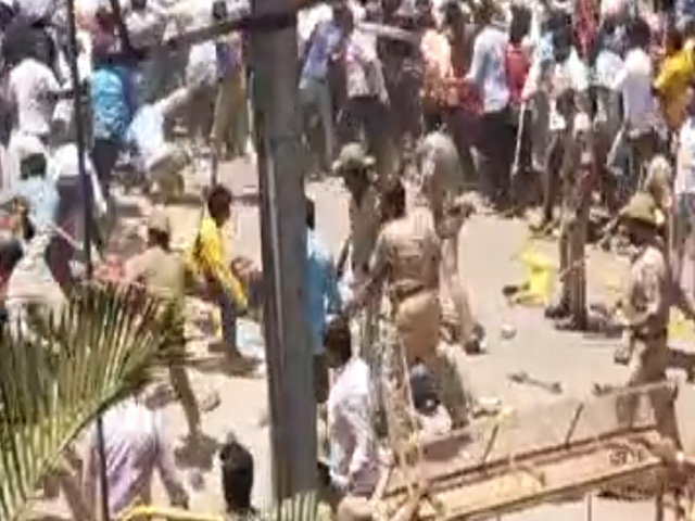Video: Massive Protest Outside BS Yediyurappa's Home Over Reservation