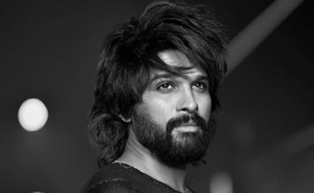 Allu Arjun Has Been An Actor For 20 Years. "Fireworks Soon," Comments Samantha Ruth Prabhu