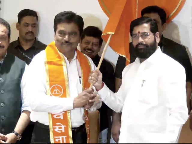 Maharashtra Ex-Minister Joins Shinde Camp, Big Setback For Team Thackeray