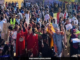 Women March To Defend Rights Across Globe Mark Women's Day Women March To Defend Rights Across Globe Mark Women's Day