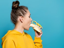 गर्मी के दिनों में Banana खाने के होते हैं ये गजब फायदे, Acidity, बोन हेल्थ और मसल्स ग्रोथ के साथ मिलेंगे ये फायदे गर्मी के दिनों में Banana खाने के होते हैं ये गजब फायदे, Acidity, बोन हेल्थ और मसल्स ग्रोथ के साथ मिलेंगे ये फायदे