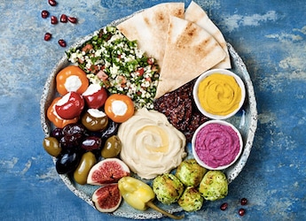How To Make A Mezze Platter With Homemade Hummus How To Make A Mezze Platter With Homemade Hummus