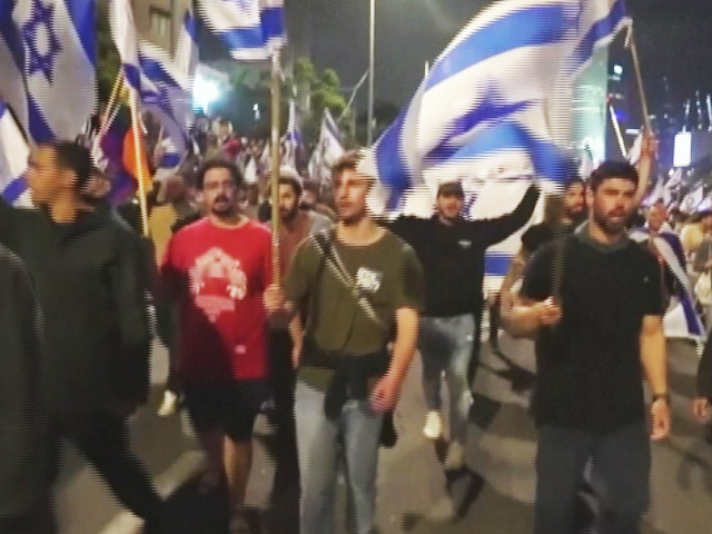 Mass Protests In Israel After Netanyahu Sacks Defence Minister