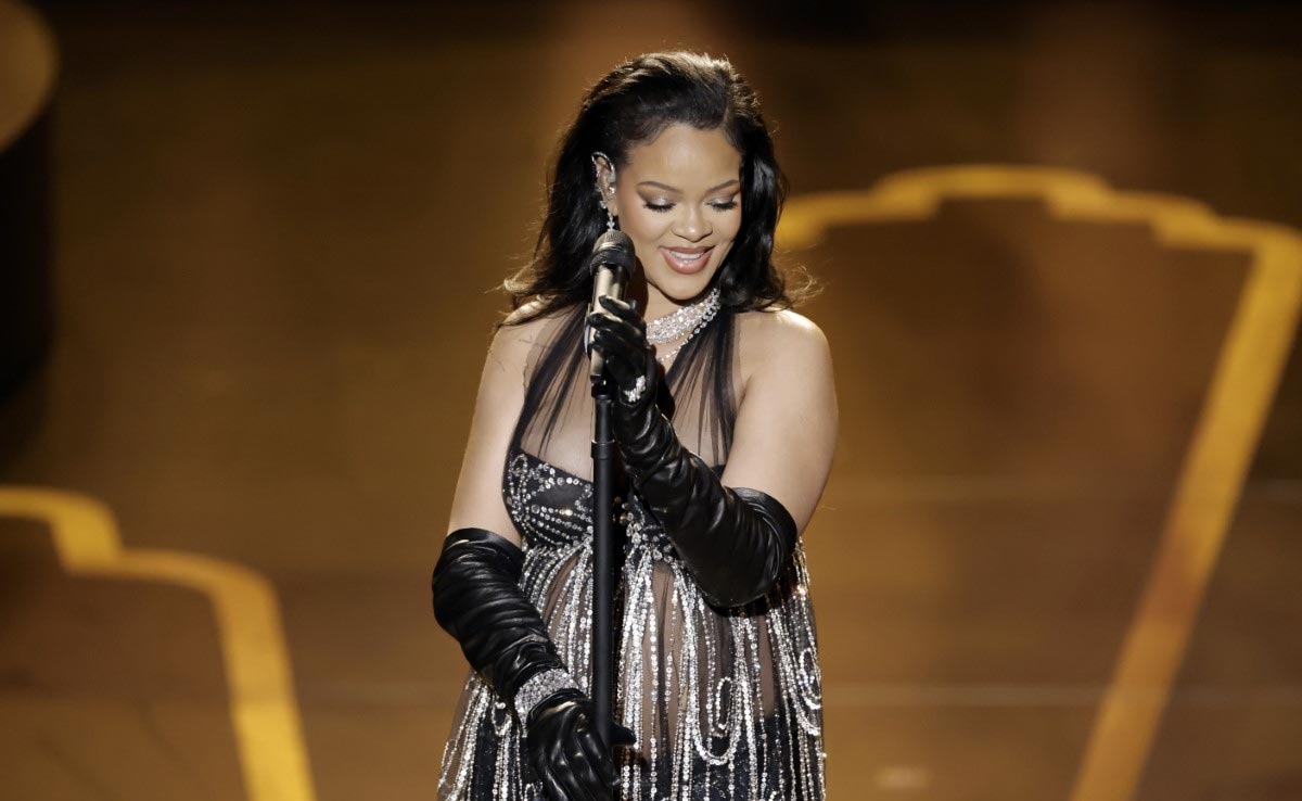 Police Called To Rihanna's Home In Los Angeles After Man Shows Up To Propose