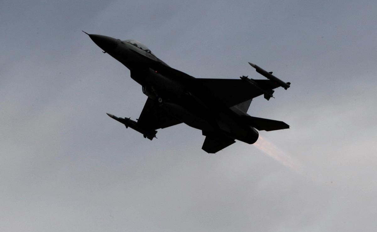 Poland Sends 4 Fighter Jets To Border Amid Raging Russia Ukraine War
