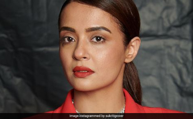 Red Lips Are Bigger And Better Than Ever Before And Here's How You Can Get Them