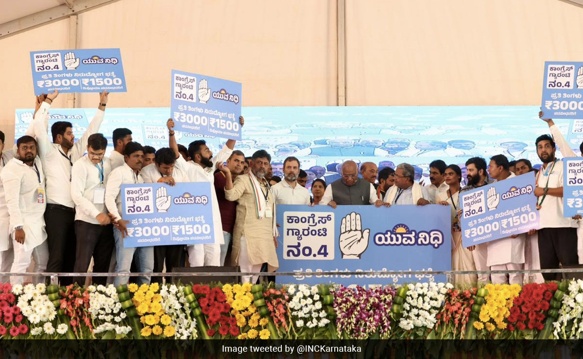 Unemployment Aid, Jobs For 10 Lakh: Rahul Gandhi's Poll Pitch In Karnataka