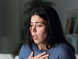 छोटी-छोटी बातों को लेकर होने लगती है घबराहट, रात की नींद हो जाती है हराम तो करिए ये योगासन, दिमाग होगा शांत छोटी-छोटी बातों को लेकर होने लगती है घबराहट, रात की नींद हो जाती है हराम तो करिए ये योगासन, दिमाग होगा शांत