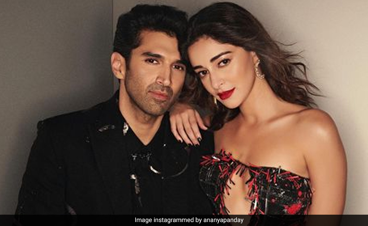 Rumoured Couple Ananya Panday-Aditya Roy Kapur Share Stunning Pics From Fashion Week