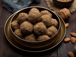 Winter Special Ladoo: रोज 1 लड्डू खाएं सर्दी भगाएं और इम्यूनिटी बढ़ाएं, फटाफट नोट करें आसान रेसिपी Winter Special Ladoo: रोज 1 लड्डू खाएं सर्दी भगाएं और इम्यूनिटी बढ़ाएं, फटाफट नोट करें आसान रेसिपी