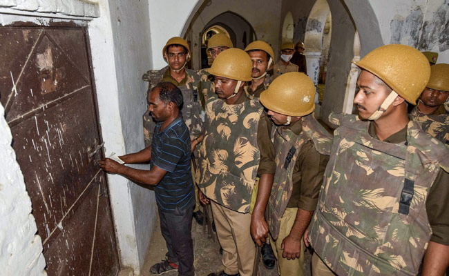 Hostel At Allahabad University Sealed After Arrest Of Accused From Premises