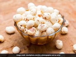 सुबह खाली पेट इस तरीके से कर लें मखाने का सेवन, तेजी से कम होगा बढ़ा वजन, होंगे गजब के फायदे सुबह खाली पेट इस तरीके से कर लें मखाने का सेवन, तेजी से कम होगा बढ़ा वजन, होंगे गजब के फायदे