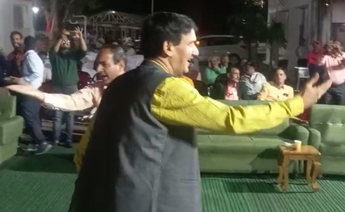 Government Official Dies Of Cardiac Arrest While Dancing At An Event In Bhopal