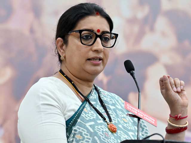 राहुल गांधी पर लंदन में दिए बयान को लेकर जमकर बरसीं स्मृति ईरानी