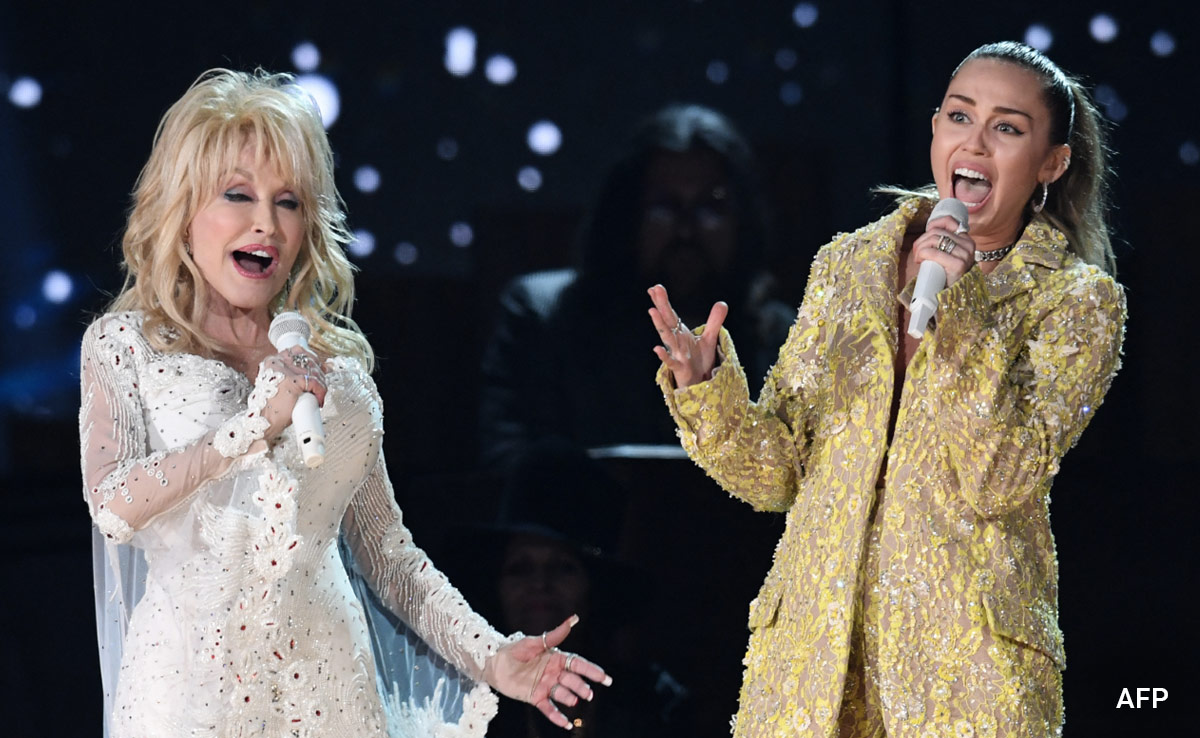 Miley Cyrus And Dolly Parton's "Rainbowland" Banned At US School Concert