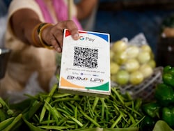 Opinion | Cash, Please? The Risk Behind Making People Pay For UPI