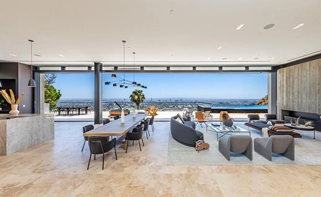 Man Who Won $2.04 Billion Powerball Jackpot Buys Luxury Home In Hollywood Hills