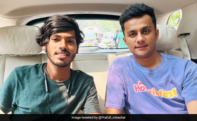 'MBA Chaiwala' Meets Internet Sensation Amarjeet Jaikar, Calls Him ''Voice Of India''