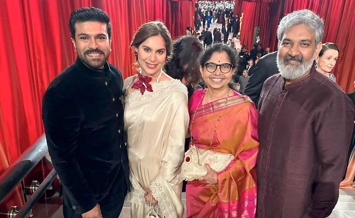 Oscars 2023: रेड कार्पेट पर Ram Charan और पूरी RRR टीम के ट्रडिशनल स्टाइल का चला जादू, हर किसी का अंदाज रहा जुदा