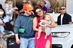 Priyanka Chopra, Nick Jonas And Daughter Malti Marie Clicked At Mumbai Airport Priyanka Chopra, Nick Jonas And Daughter Malti Marie Clicked At Mumbai Airport
