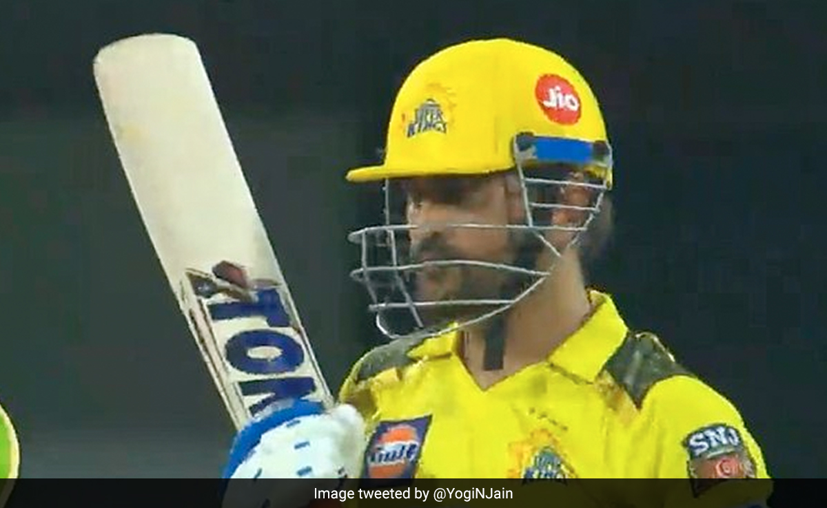 'Wd, Wd, 0, 6, 6, 1, 1, 1'  फिनिशर धोनी को 'अनसोल्ड प्लेयर' ने दिया गच्चा,  आखिरी 3 गेंद पर माही को ऐसे किया खामोश, Video