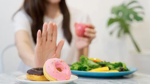 Eating a nutrient-rich diet is important for maintaining a healthy metabolism