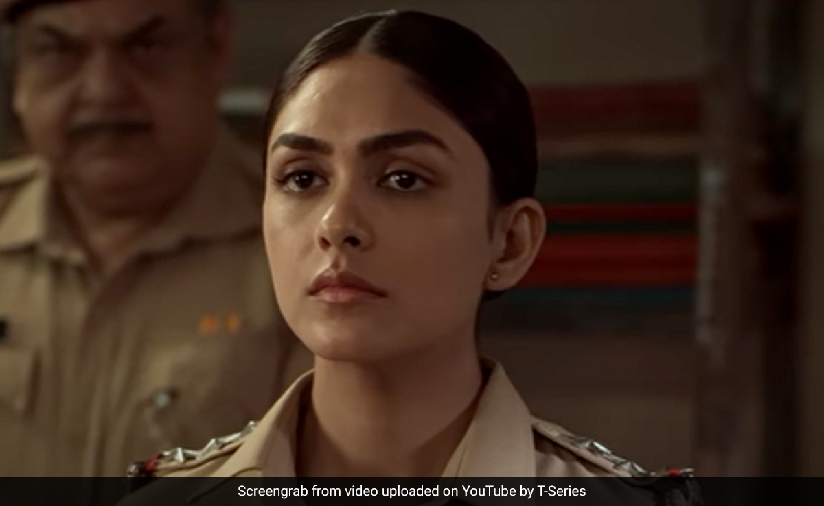 Mrunal Thakur On Playing A "Tough Cop" In <i>Gumraah</i>: "Glad My Choices Have Paid Off"