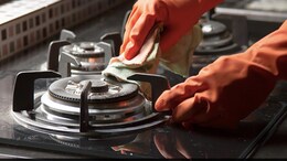 Viral Video Shows A Super Easy Way To Clean Gas Stove Burners At Home