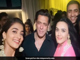 Salman Khan And Pooja Hegde In Preity Zinta's Inside Pics From Eid Party Salman Khan And Pooja Hegde In Preity Zinta's Inside Pics From Eid Party