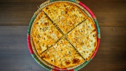 <i> Dhaba </i> At Home! Blogger Reveals Secret Tip To Make Tandoori Aloo Paratha Without Tandoor