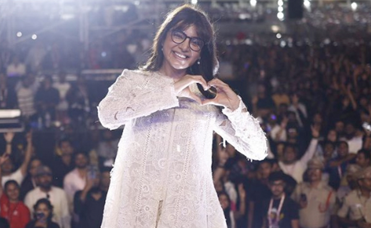 Samantha Ruth Prabhu Explains Her "Teen Girl Look": "Glasses Are My New Best Friend." Here's Why