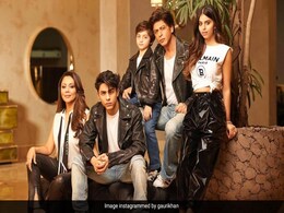 After Viral Pics Of The Khans, Gauri Shares Family Portrait With Shah Rukh, Suhana, Aryan And AbRam After Viral Pics Of The Khans, Gauri Shares Family Portrait With Shah Rukh, Suhana, Aryan And AbRam