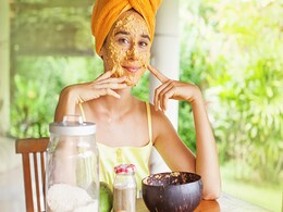 हर रोज चेहरे पर लगाएं ये नेचुरल ब्लीच मिलेगा इंस्टेंट ग्लो, यहां देखें Homemade Face Bleach बनाने का तरीका हर रोज चेहरे पर लगाएं ये नेचुरल ब्लीच मिलेगा इंस्टेंट ग्लो, यहां देखें Homemade Face Bleach बनाने का तरीका