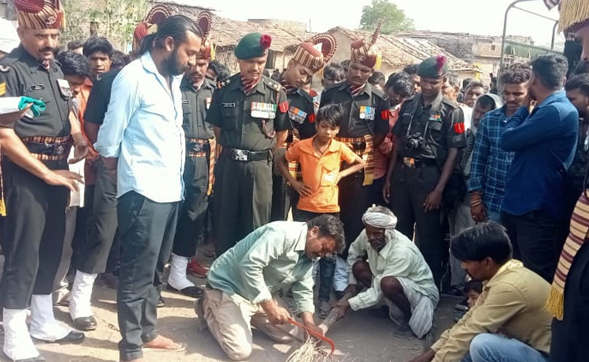 MP: शादी समारोह में मुंह में पटाखा रखकर जला रहा था आर्मी का जवान, ब्लास्ट होने से हुई मौत