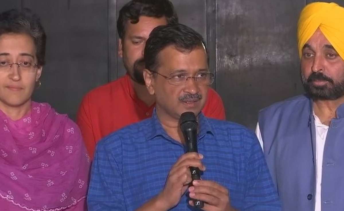 Arvind Kejriwal Congratulates Congress On Karnataka Win, Has A Message For BJP