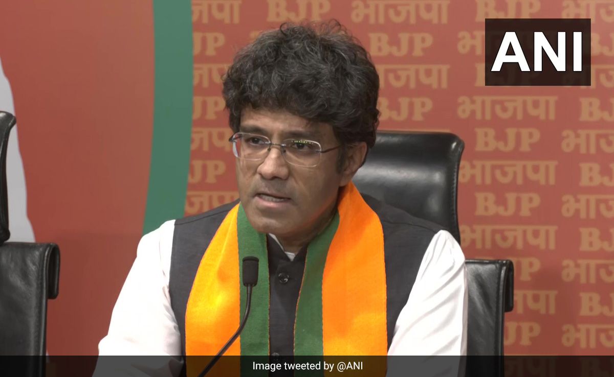 C Rajagopalachari's Great-Grandson Tells Congress To Apologise Over Sengol Row