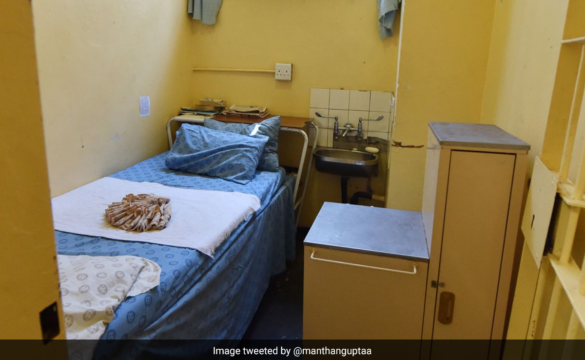 Man Says He "Finally Found Fully Furnished Home" In Bengaluru, But There's A Catch