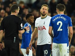 Harry Kane Scores But 10-Man Everton Strike Late To Hold Tottenham