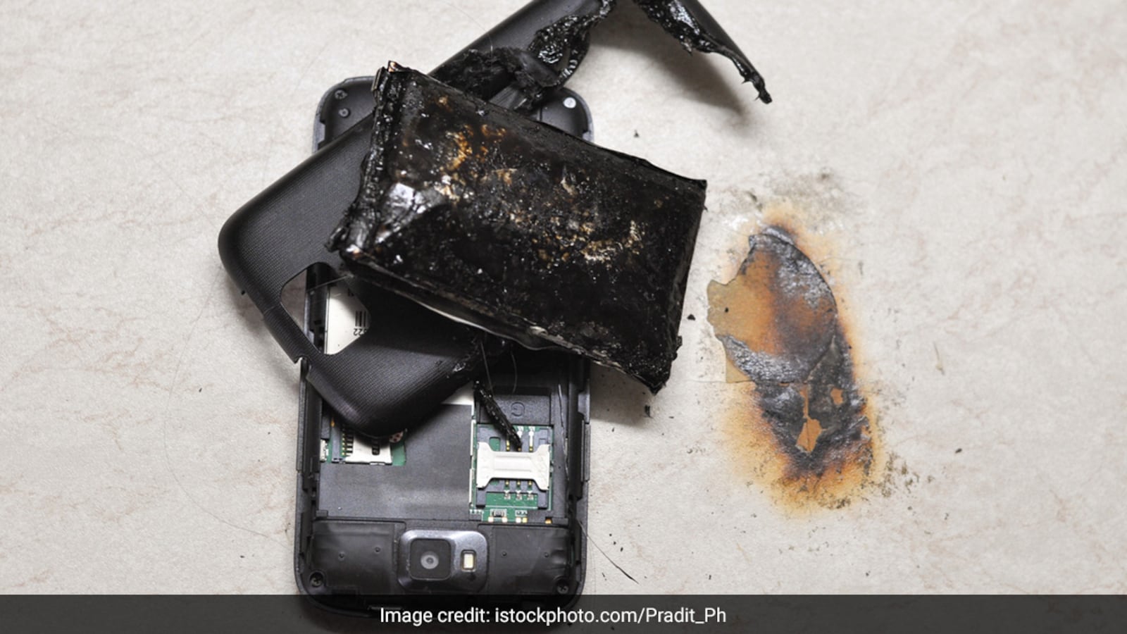 Kerala Man Suffers Burn Injuries After Mobile Phone Explodes In His Pocket