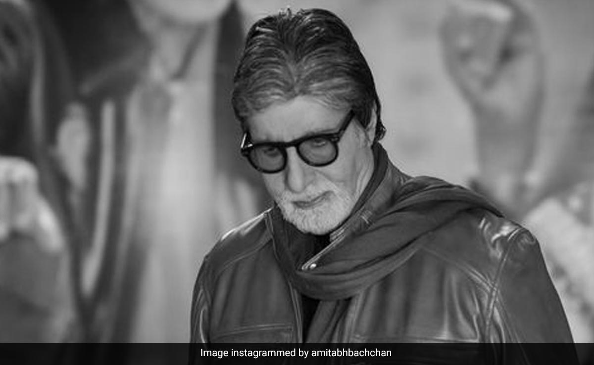 Amitabh Bachchan's Funny Tweet On Blue Tick Leaves Internet In Splits