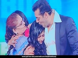 सलमान खान के गले लगकर रोती हुई ये छोटी बच्ची अब है 'किसी का भाई किसी की जान' की एक्ट्रेस, क्या आपने पहचाना? सलमान खान के गले लगकर रोती हुई ये छोटी बच्ची अब है 'किसी का भाई किसी की जान' की एक्ट्रेस, क्या आपने पहचाना?